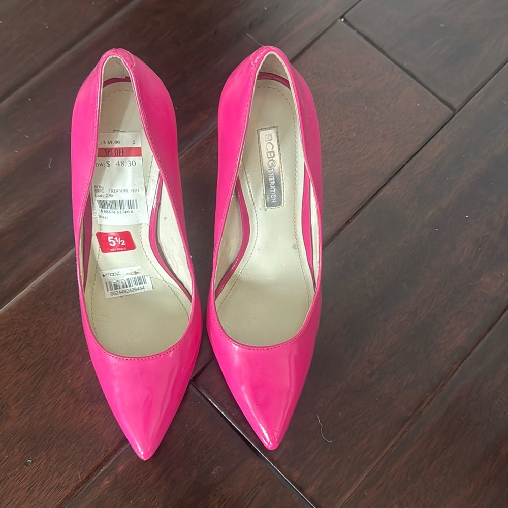 Bcbg Heels Size 5.5 Excellent Condition. Worn One Time Indoor